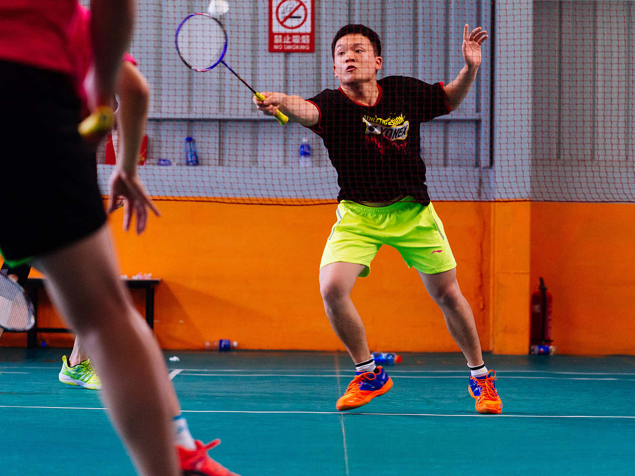 队敲响了警 队敲响了警